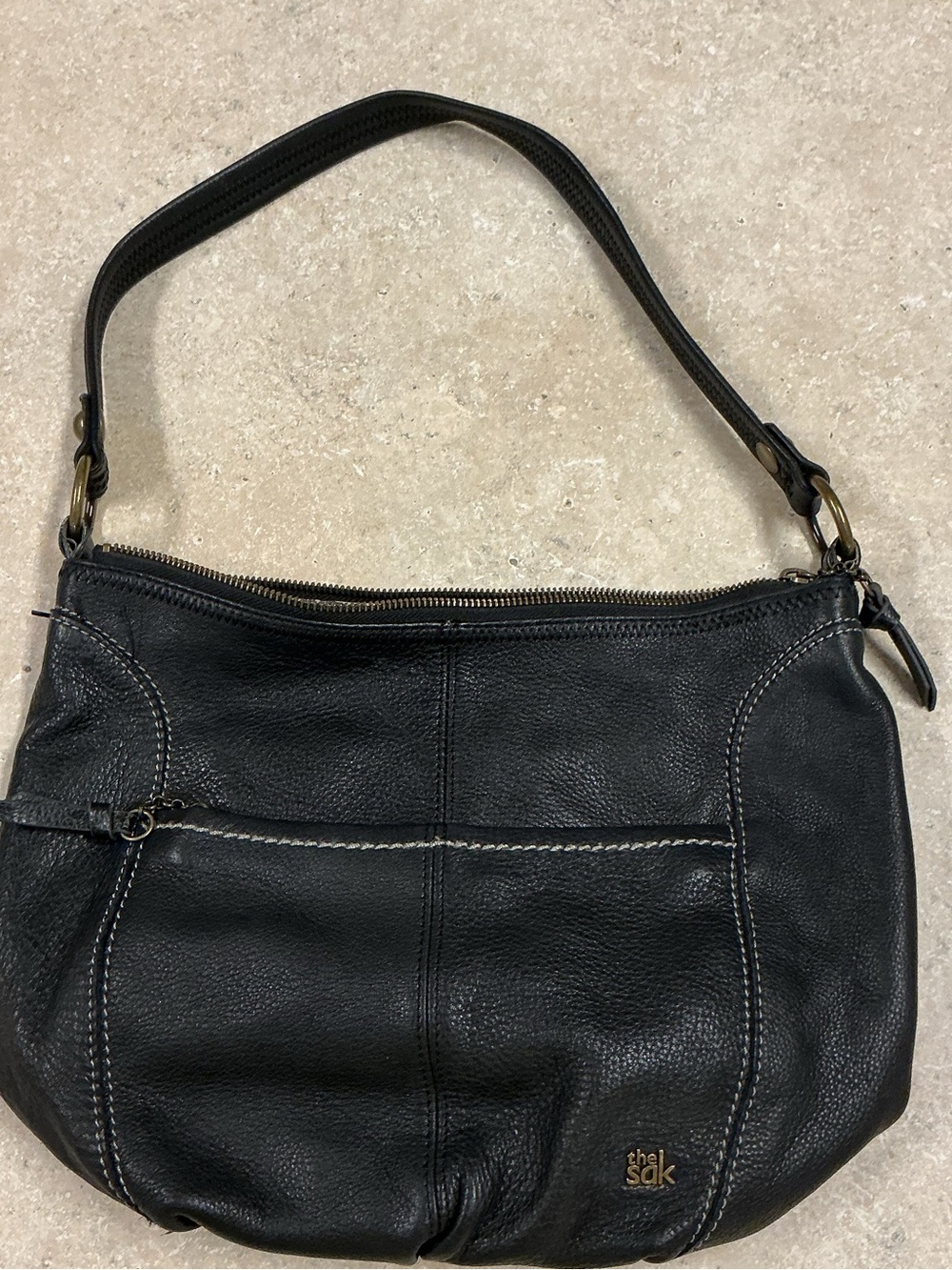 The Sak Black Pebbled Leather Shoulder Bag Hobo Slouchy Purse Contrast Stitch